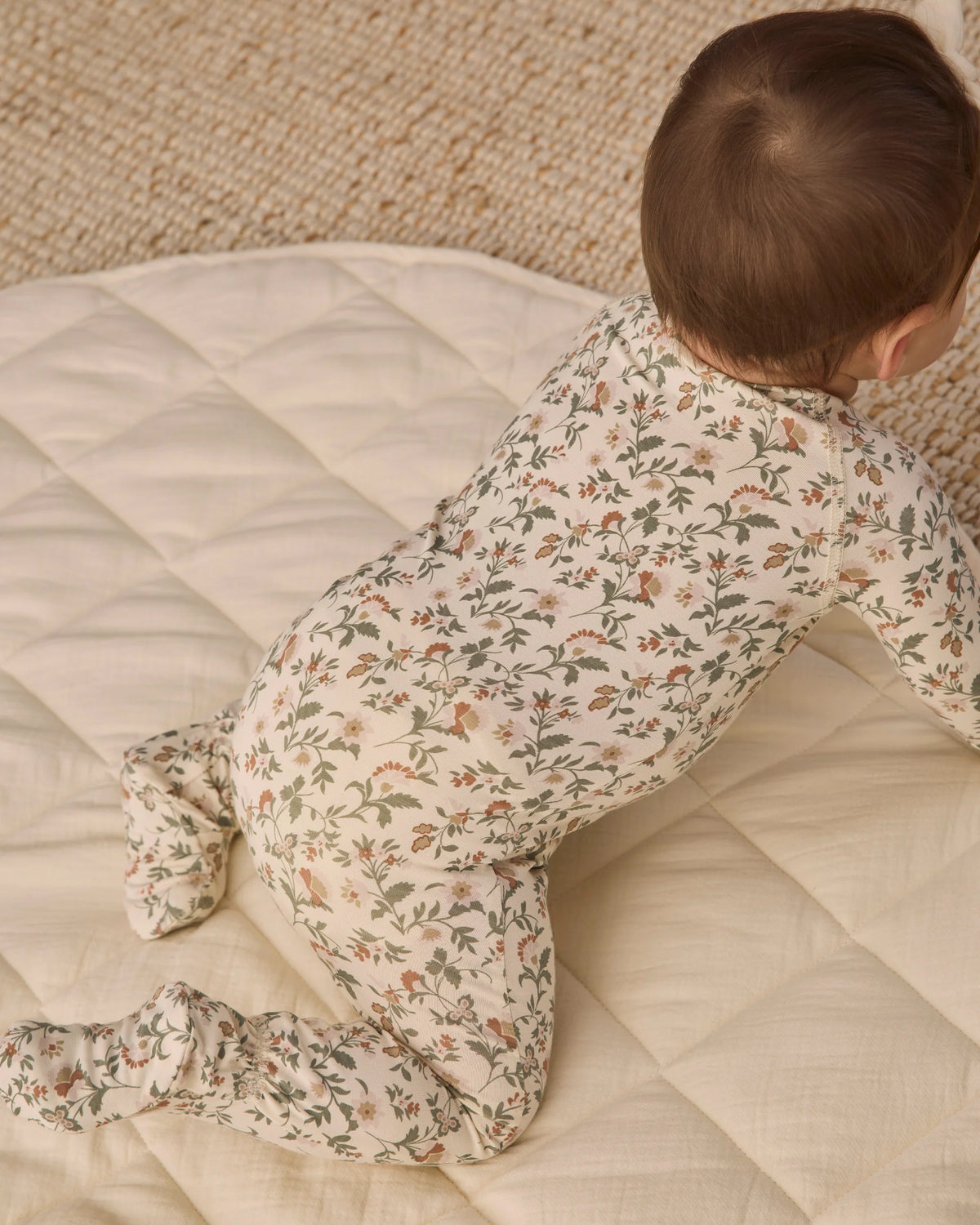 Quincy Mae Bamboo Zip Footie || Holiday Floral
