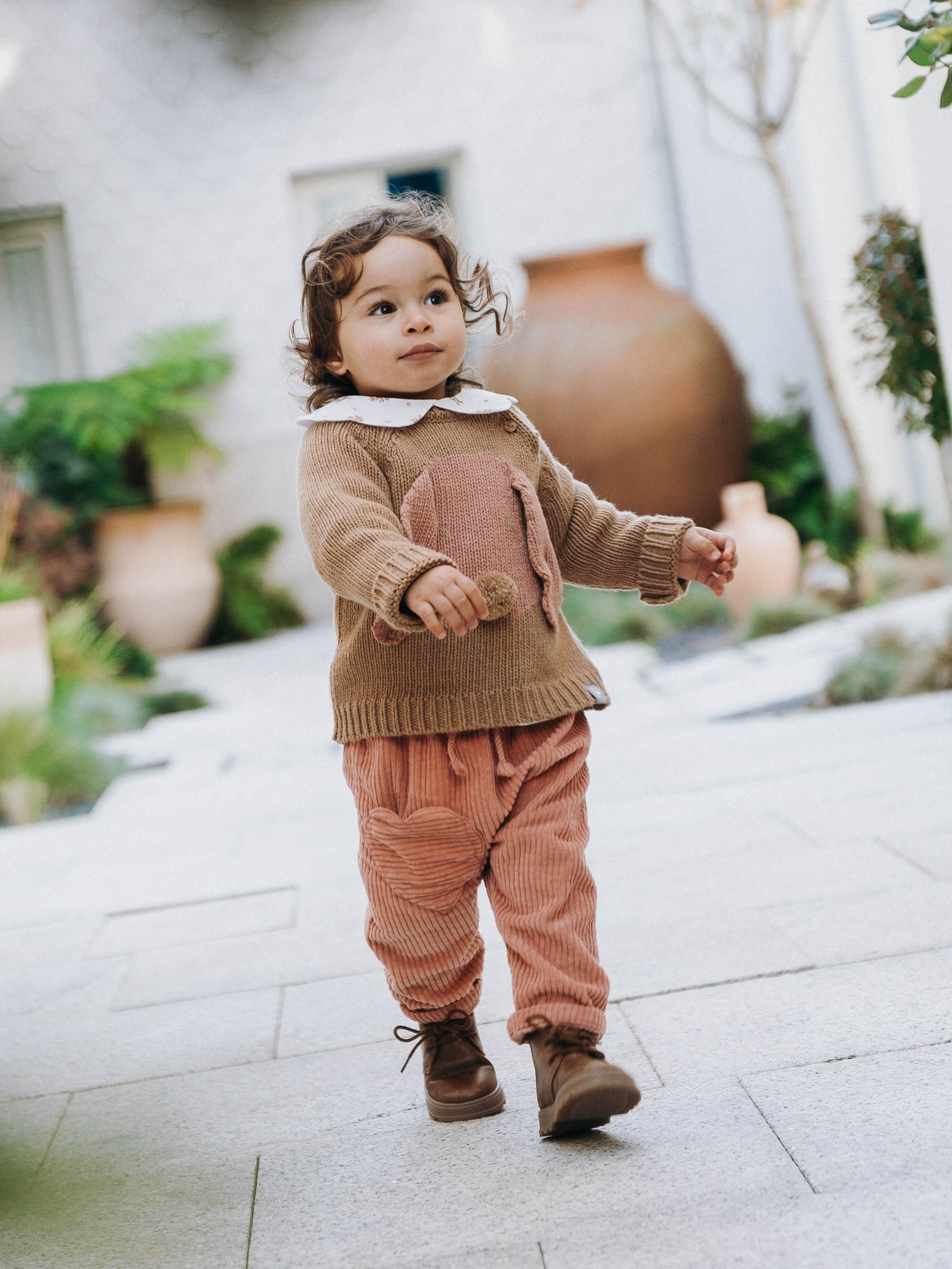 Snug Knitted Jumper Jacquard Dog with Embossed Details || Dark Pink