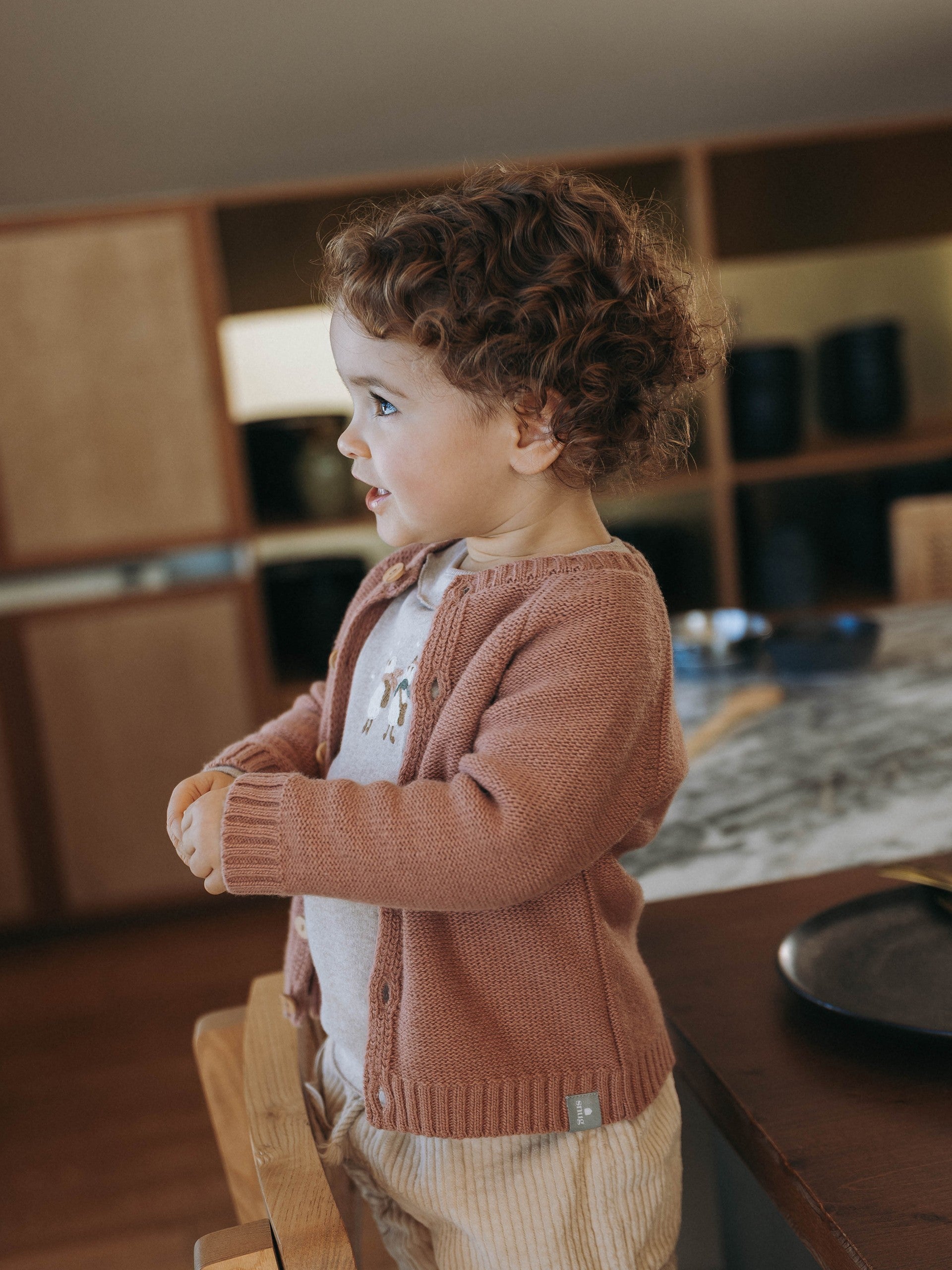 Snug Knitted Cardigan with Round Neck || Rosa Escuro