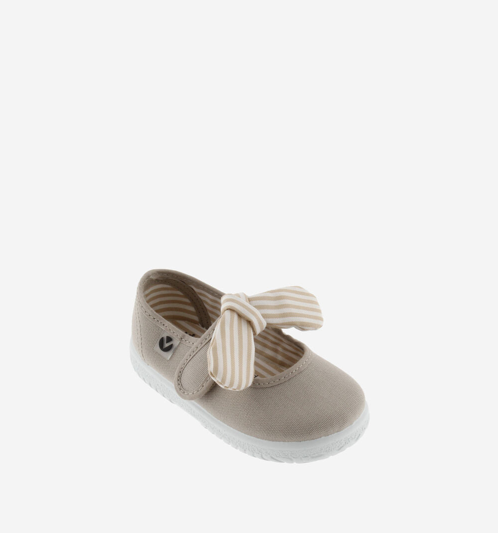 Mary Jane Bow Canvas Shoe || Beige