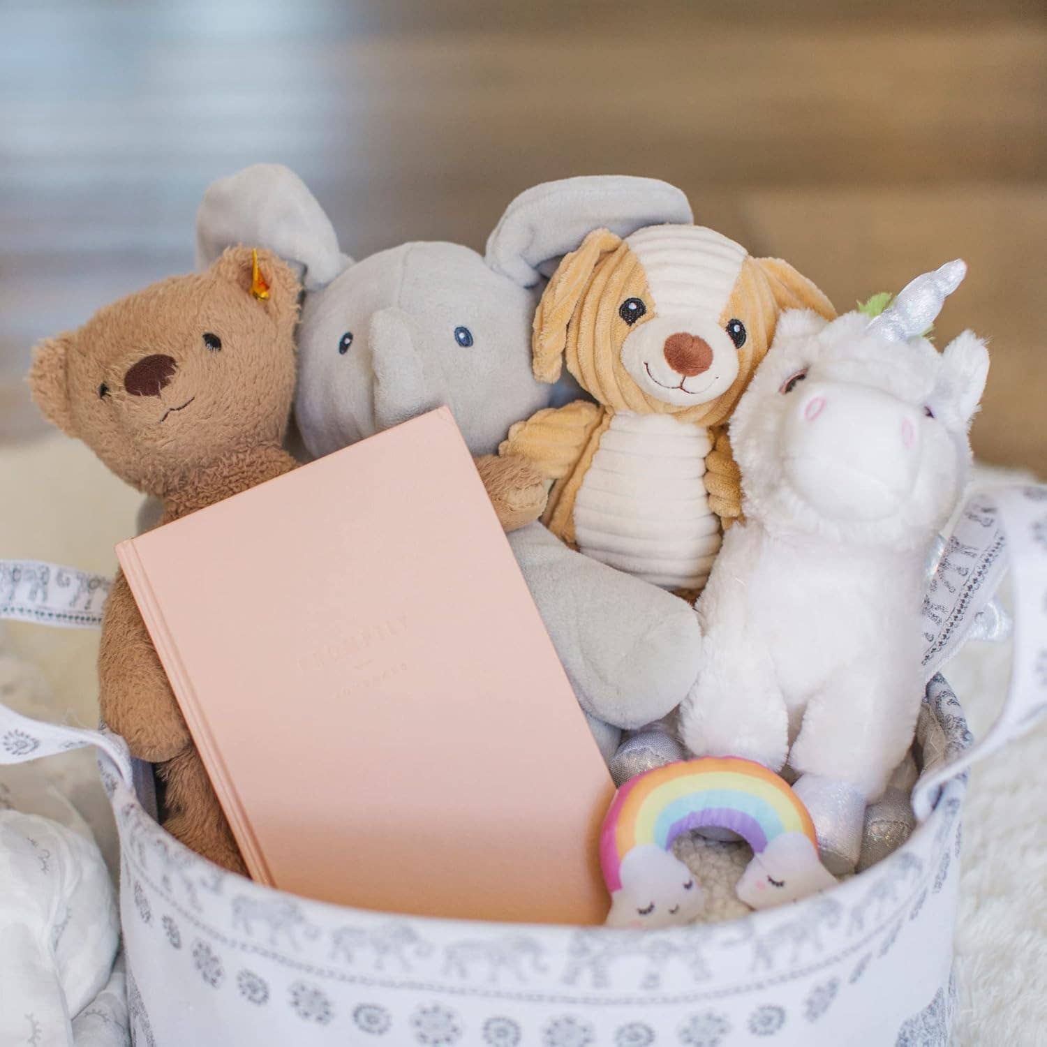 A Complete Childhood History: Pregnancy to 18 Years Journal : Grey Linen
