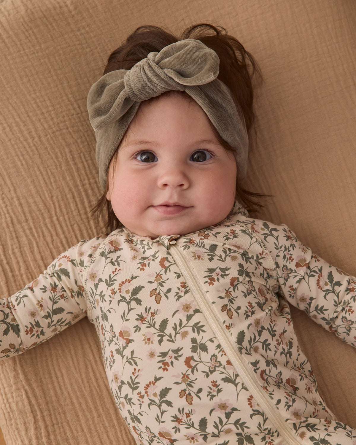 Quincy Mae Velour Bow Headband || Spruce
