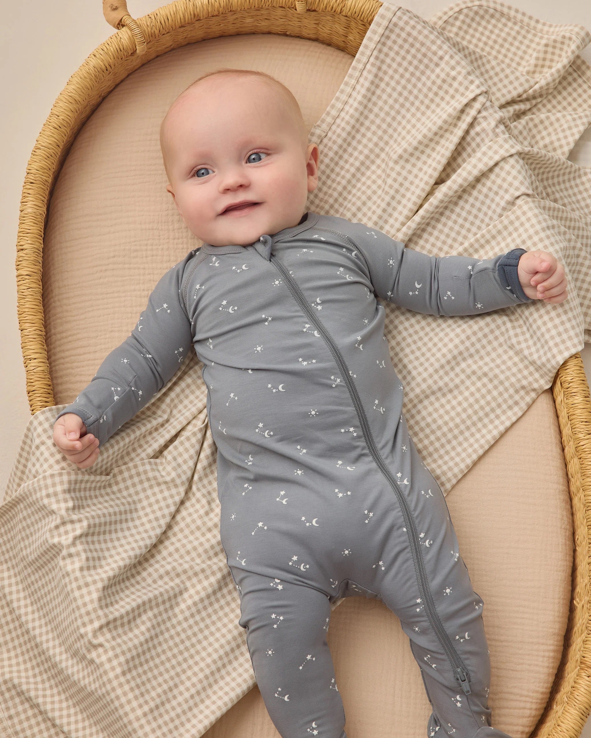 Quincy Mae Bamboo Zip Footie || Starlight
