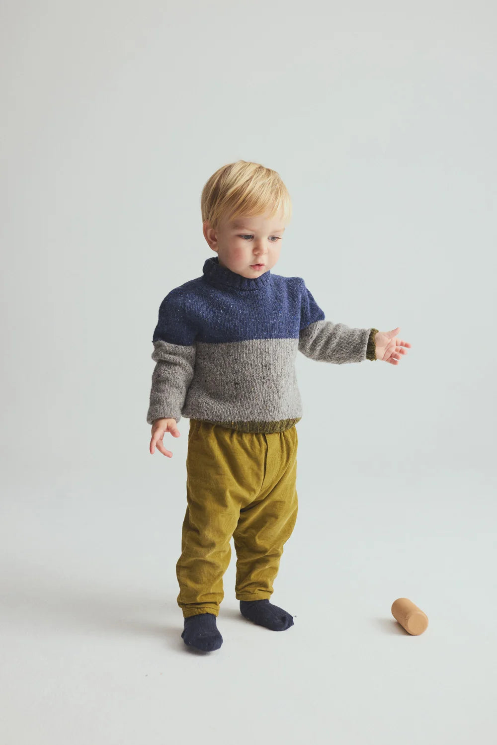 Cozmo Sweater Tigris || Navy Grey