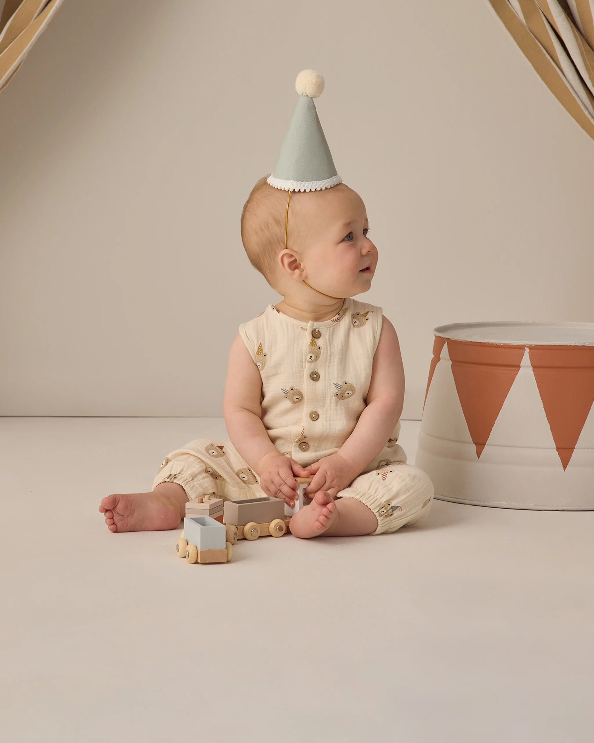 Quincy Mae Woven Jumpsuit || Party Bears