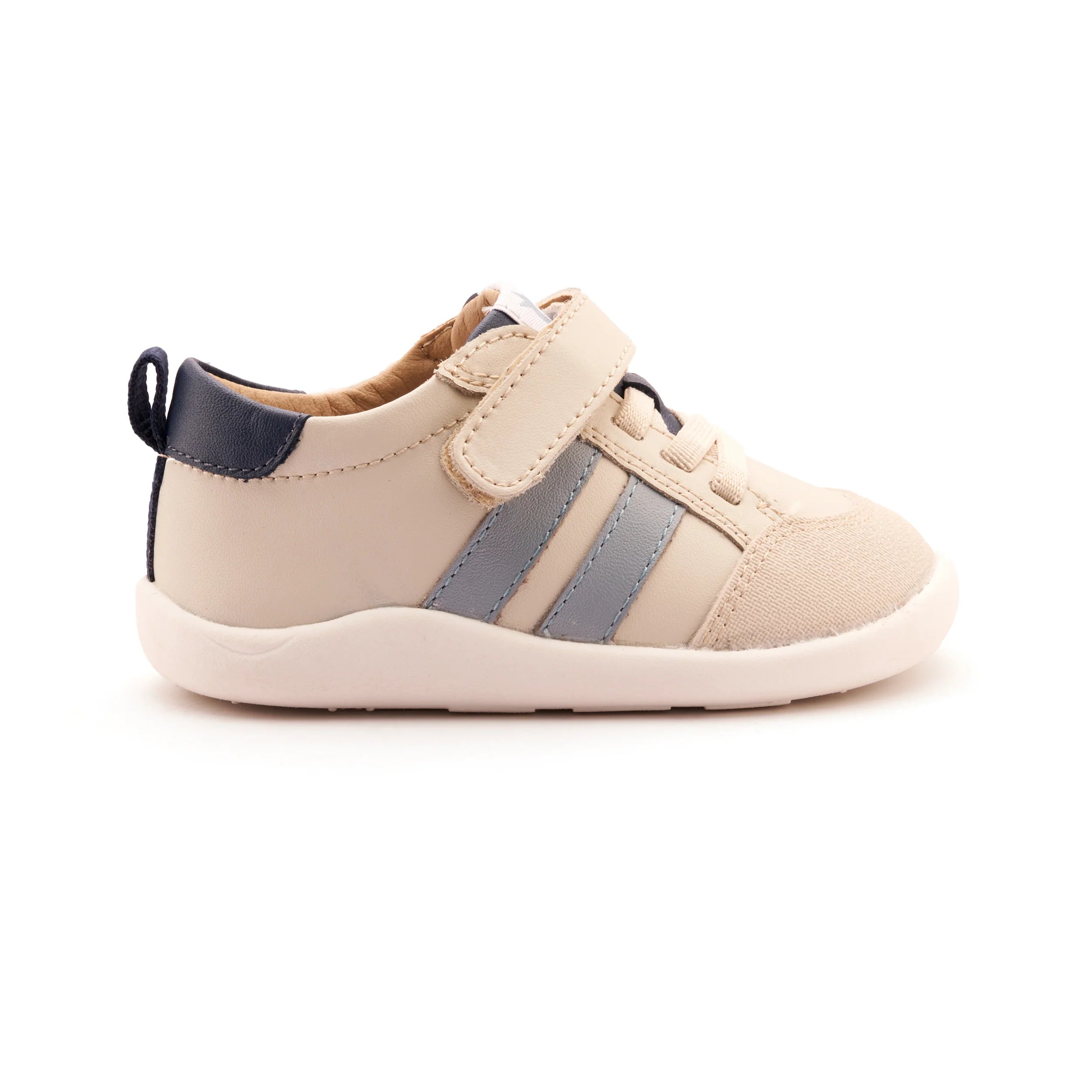 Barefoot Walker || Dusty Blue