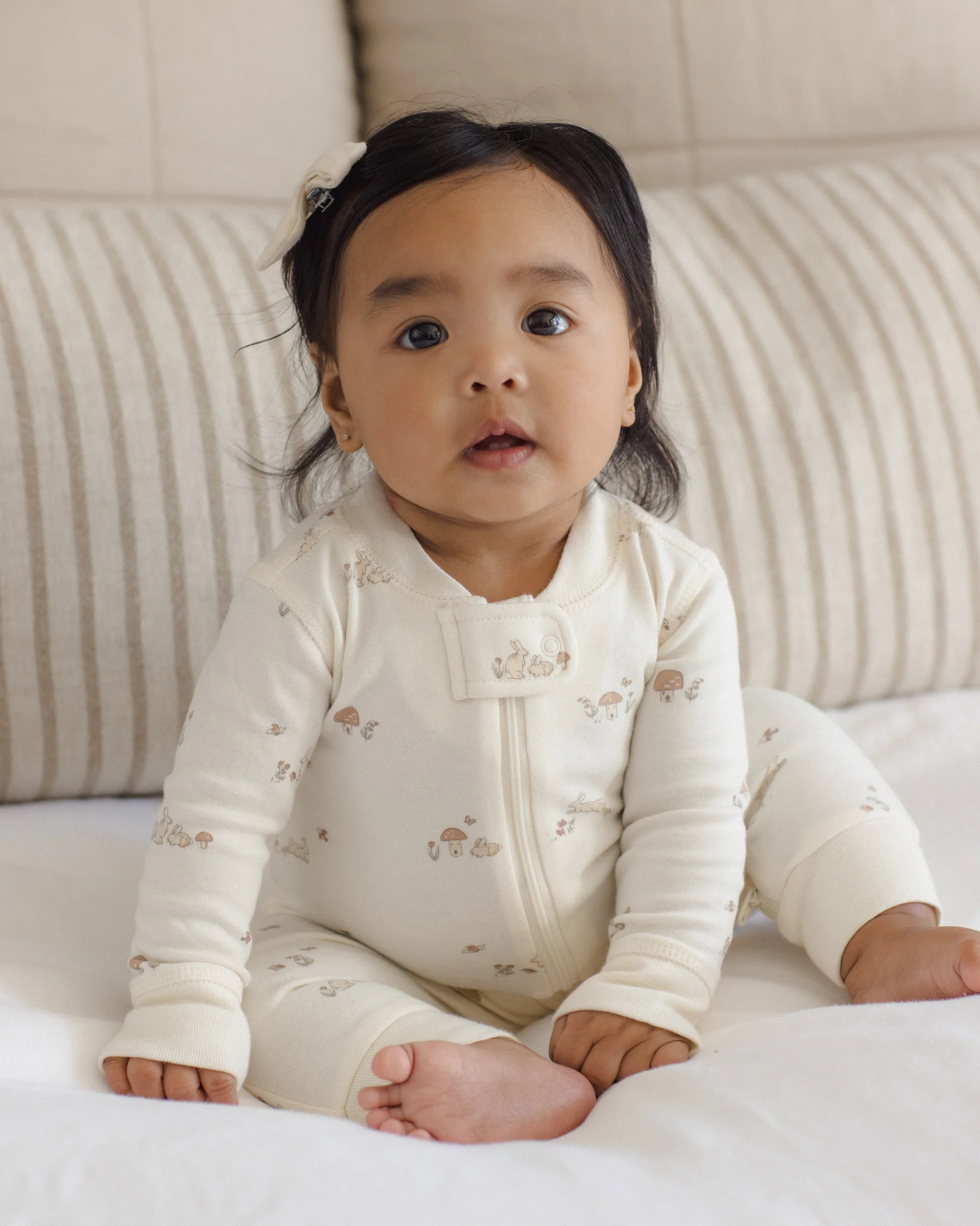 Quincy Mae Zip Long Sleeve Sleeper || Bunnies