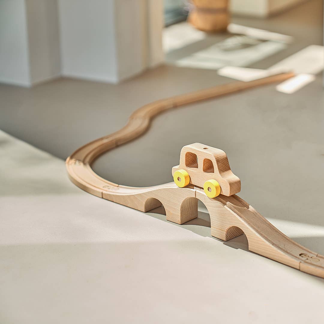Oioiooi - My Little Car Toy & Book Set