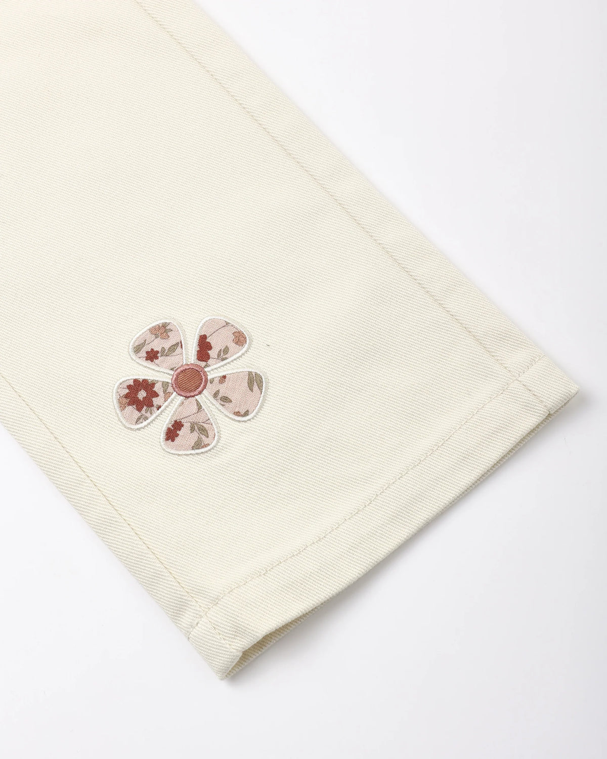 Rylee + Cru Straight Leg Pant || Daisy Patches