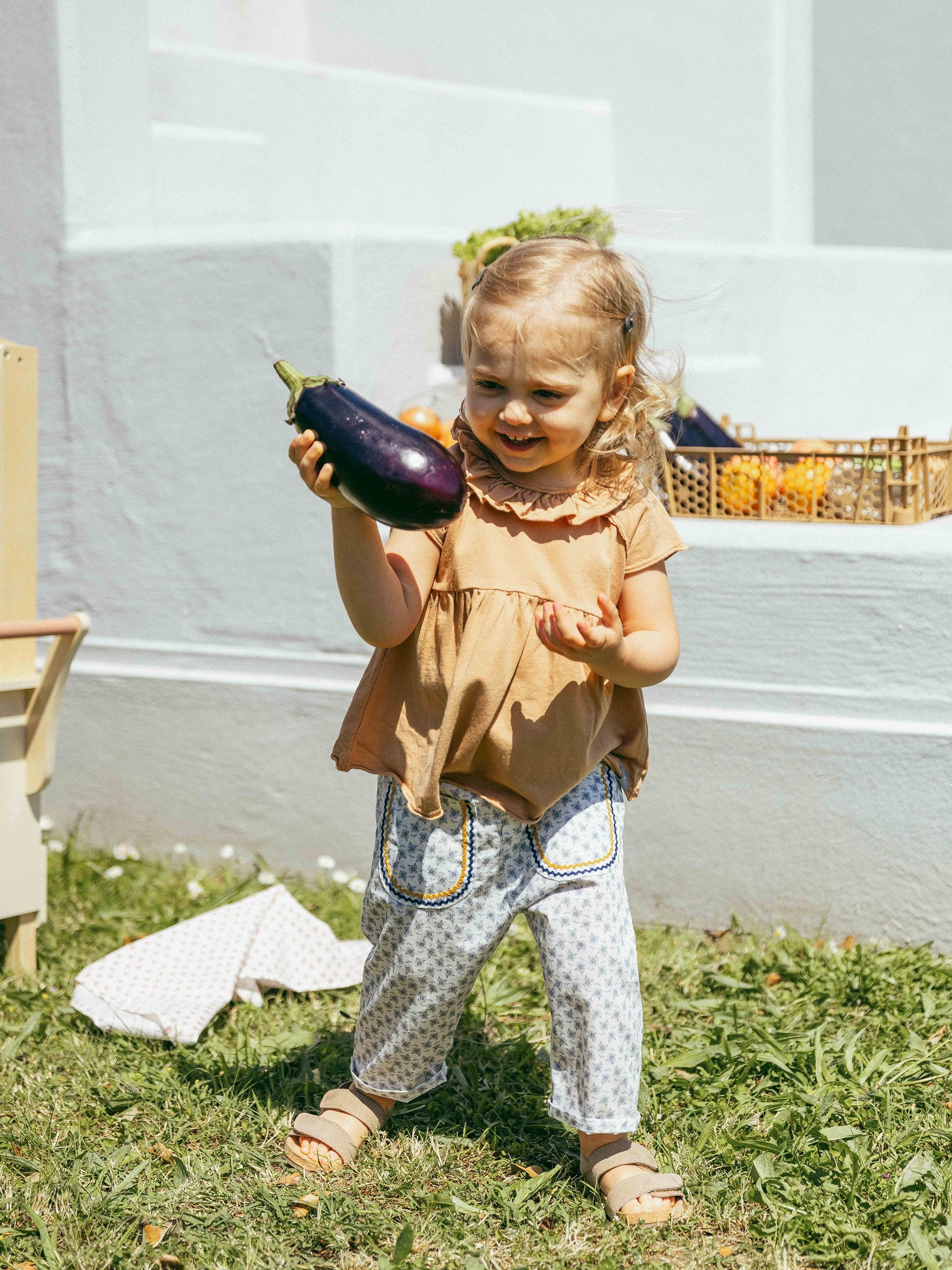 Snug Plain Jersey T-shirt with Ruffled Collar || Ocher