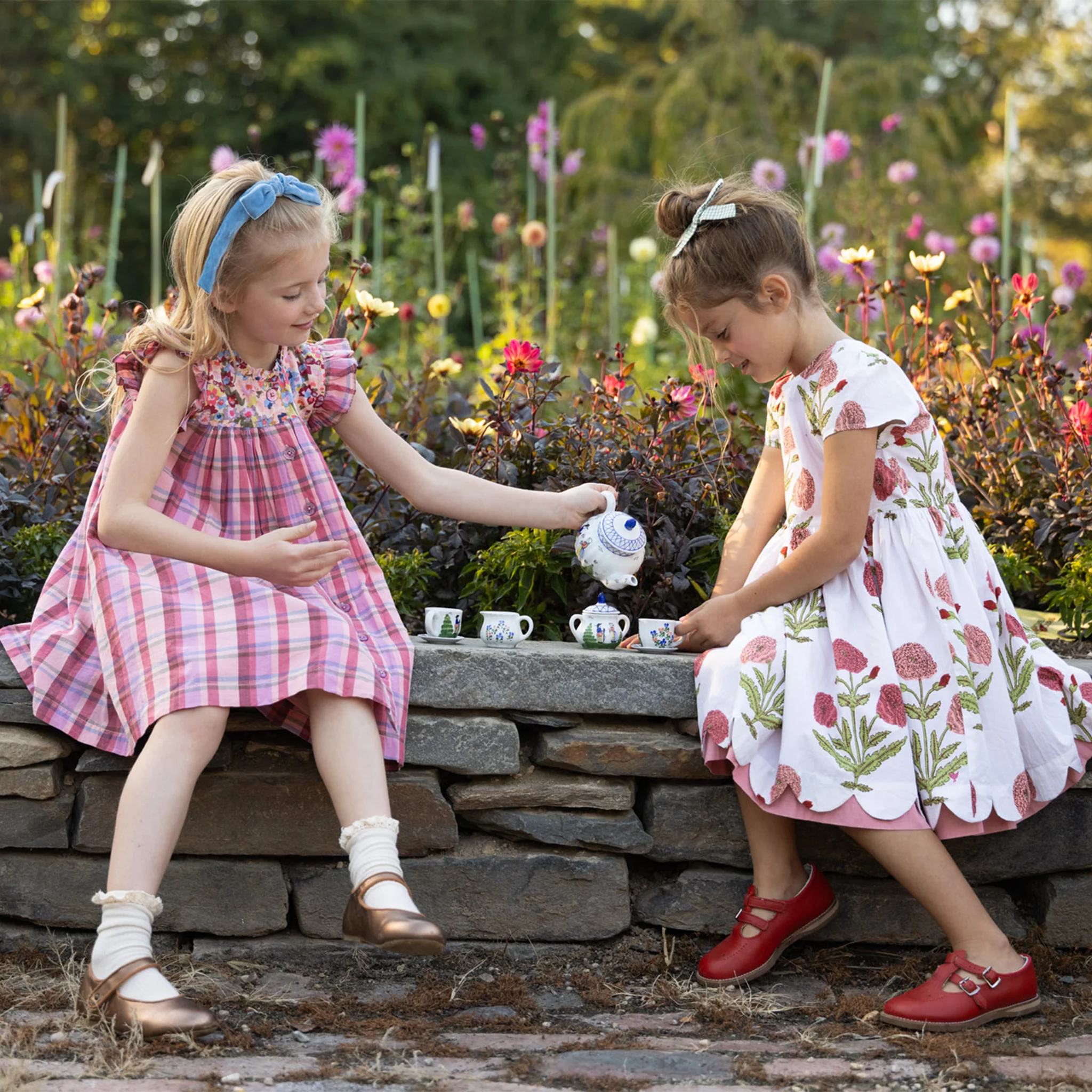 Pink Chicken Girls Marisol || Rose Dandelion