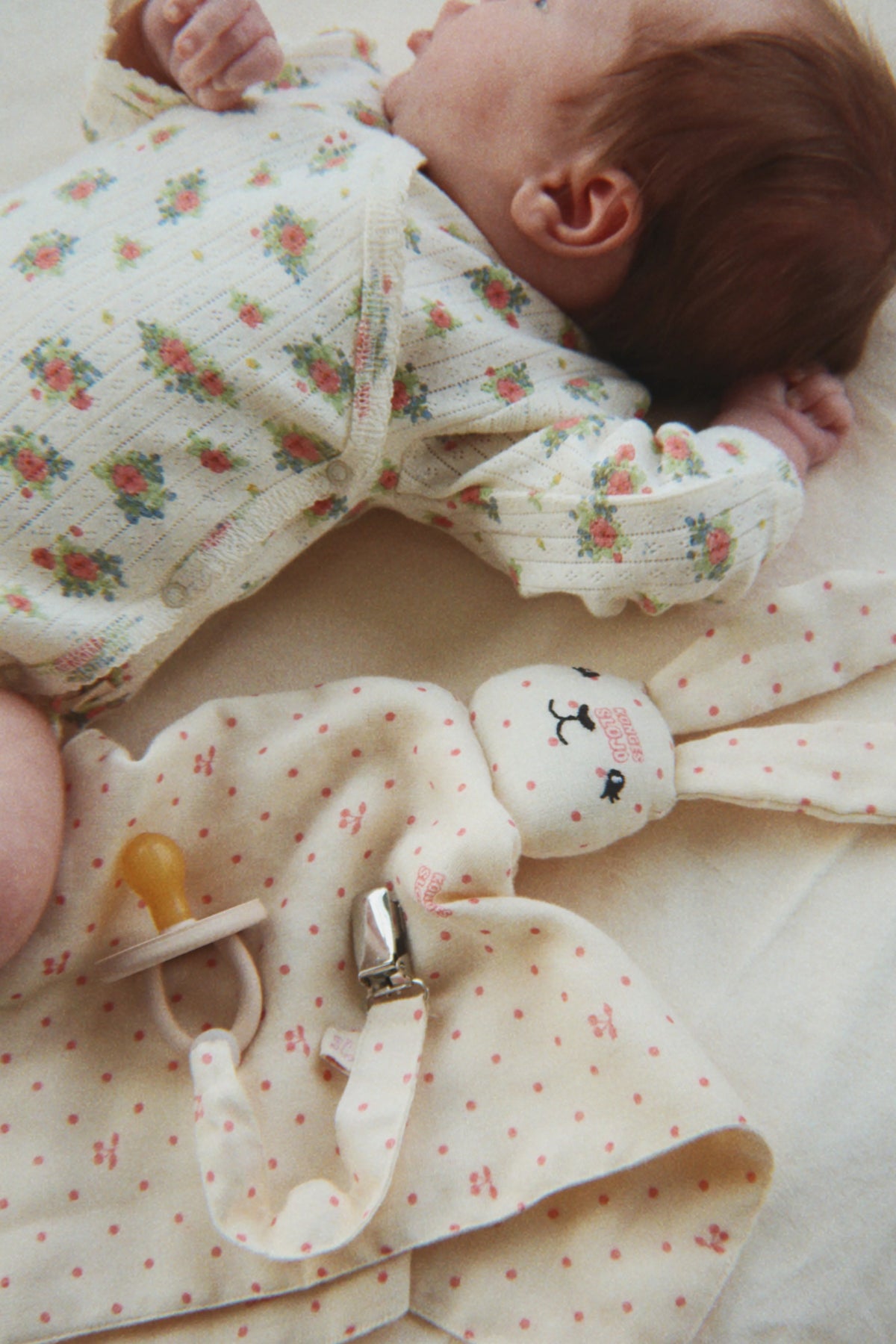 Konges Sløjd Sleepy Rabbit || Cherry Dot