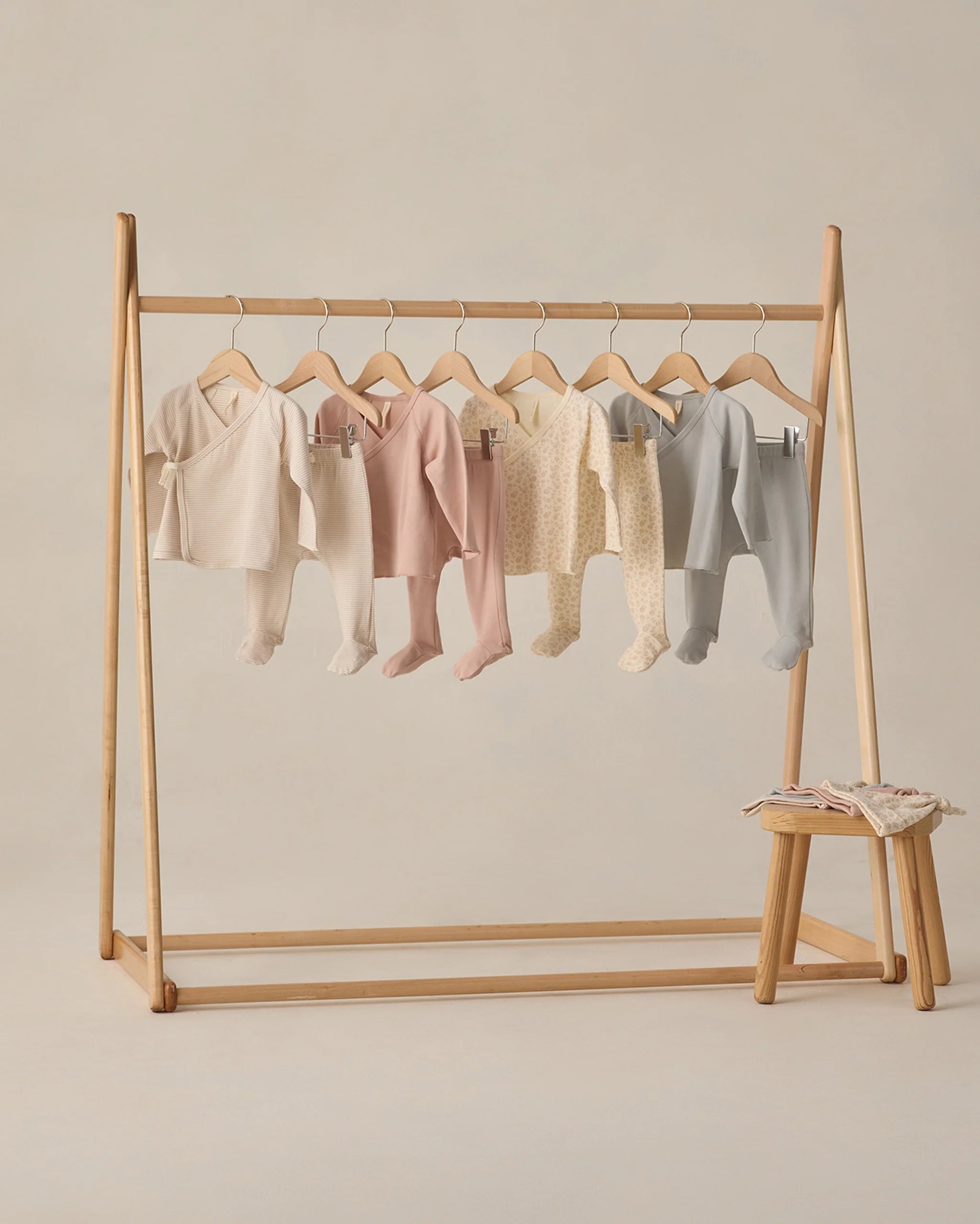 Quincy Mae Wrap Top + Footed Pant Set || Ditsy