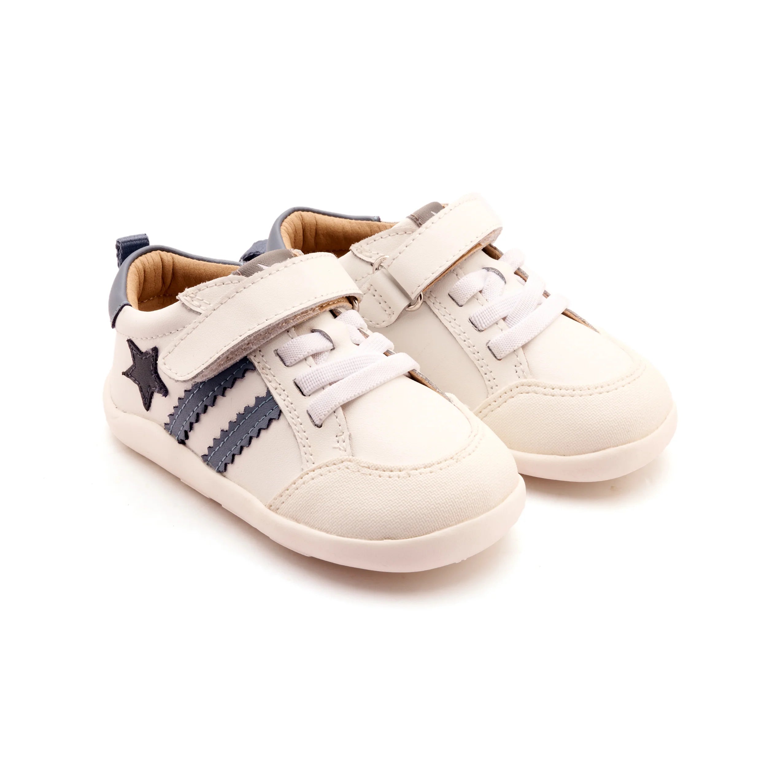 Barefoot Walker || Snow